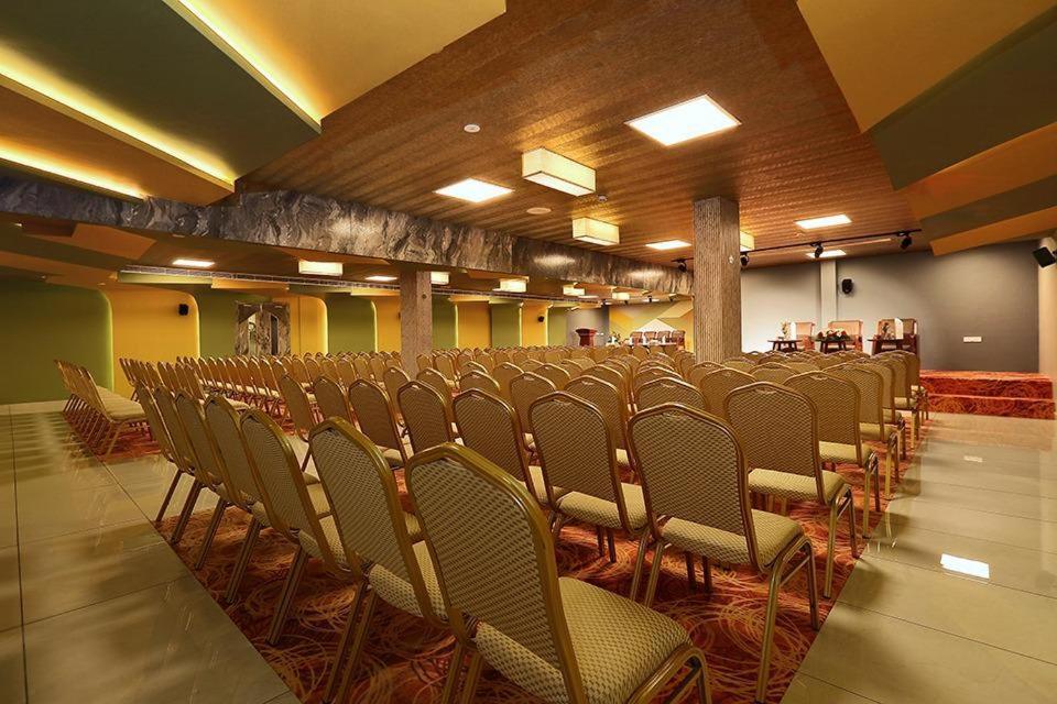 Hotel New York Square コッタヤム エクステリア 写真