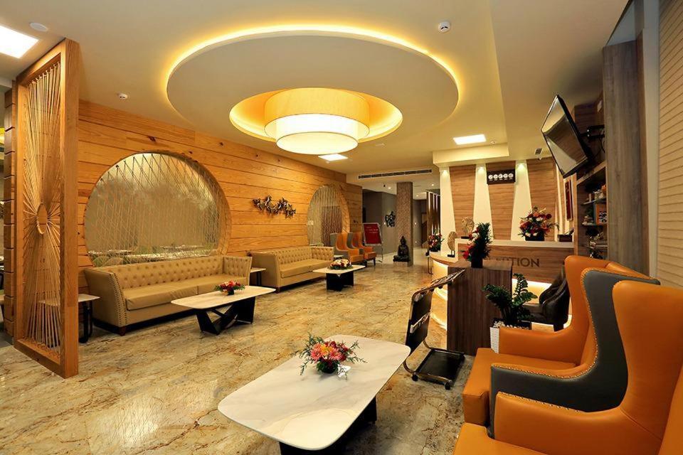Hotel New York Square コッタヤム エクステリア 写真
