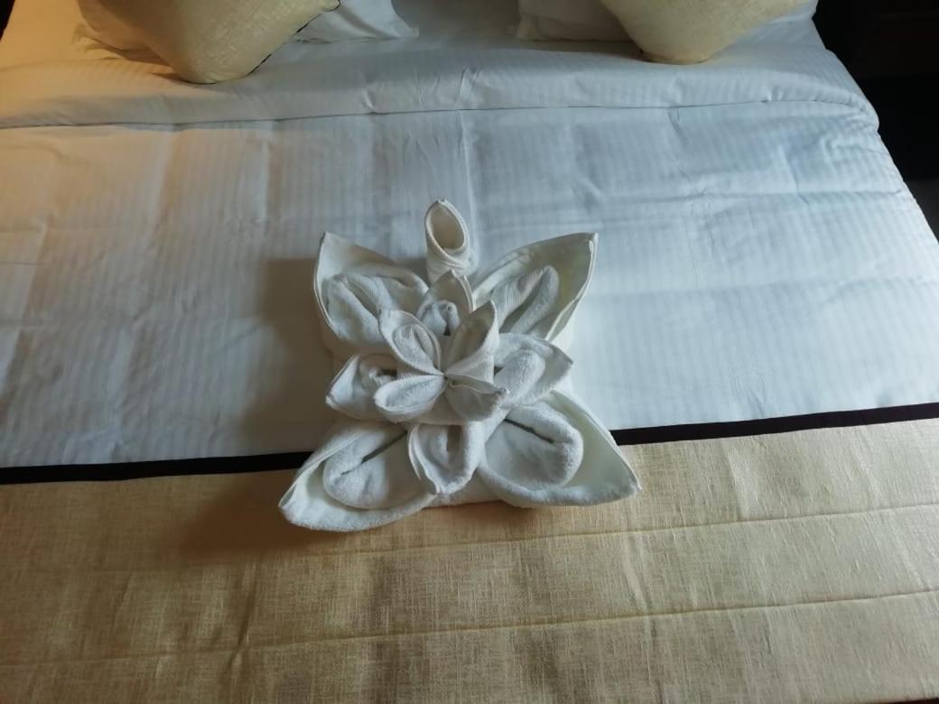 Hotel New York Square コッタヤム エクステリア 写真