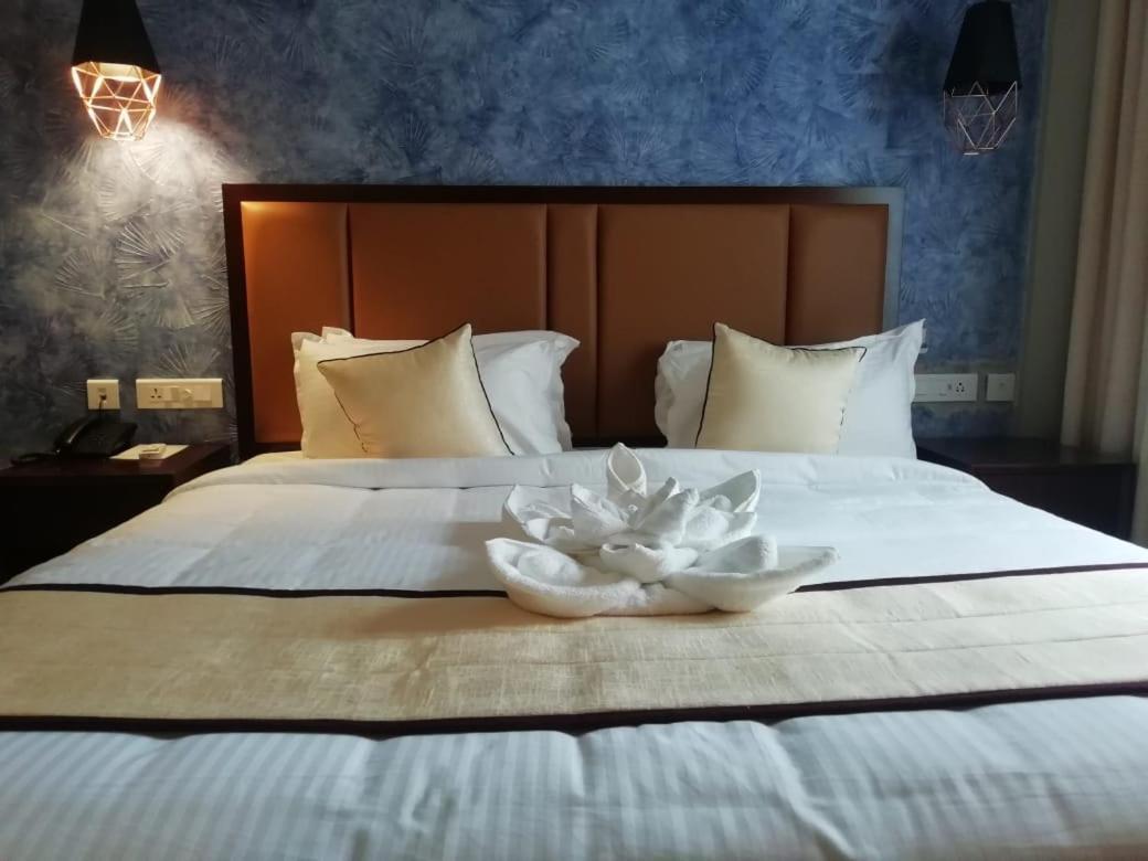 Hotel New York Square コッタヤム エクステリア 写真